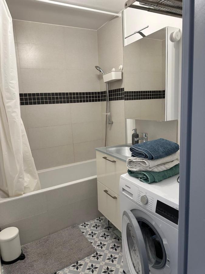 Cosy Duplex Avec Parking A Paris 19 By Immo Kit Bnb Eksteriør billede